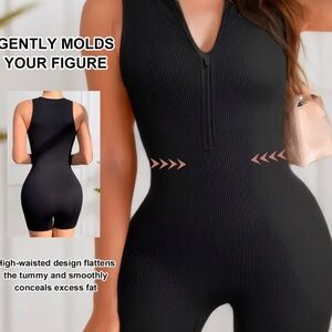 Black Sleeveless Romper workout size L zip up